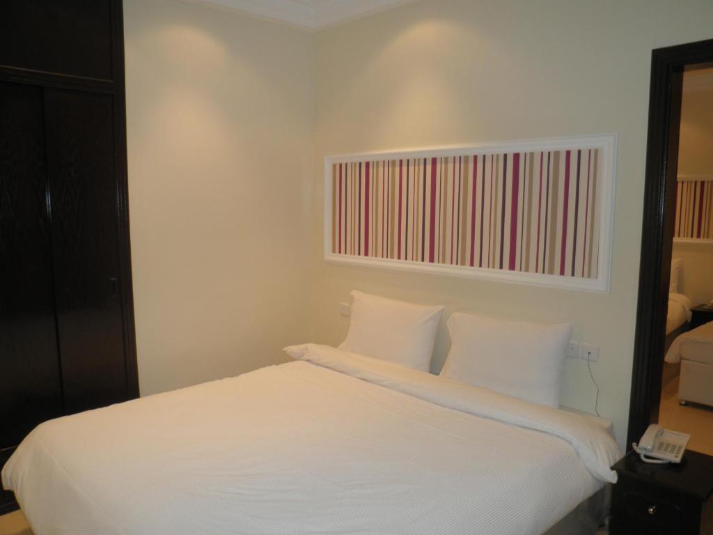 Marina Royal Hotel Suites Kuwait City Zimmer foto